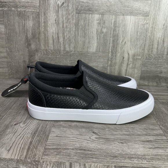 Airwalk Landing Bolts Women's size 8 Black Leather Slip On Shoes - Picture 1 of 9